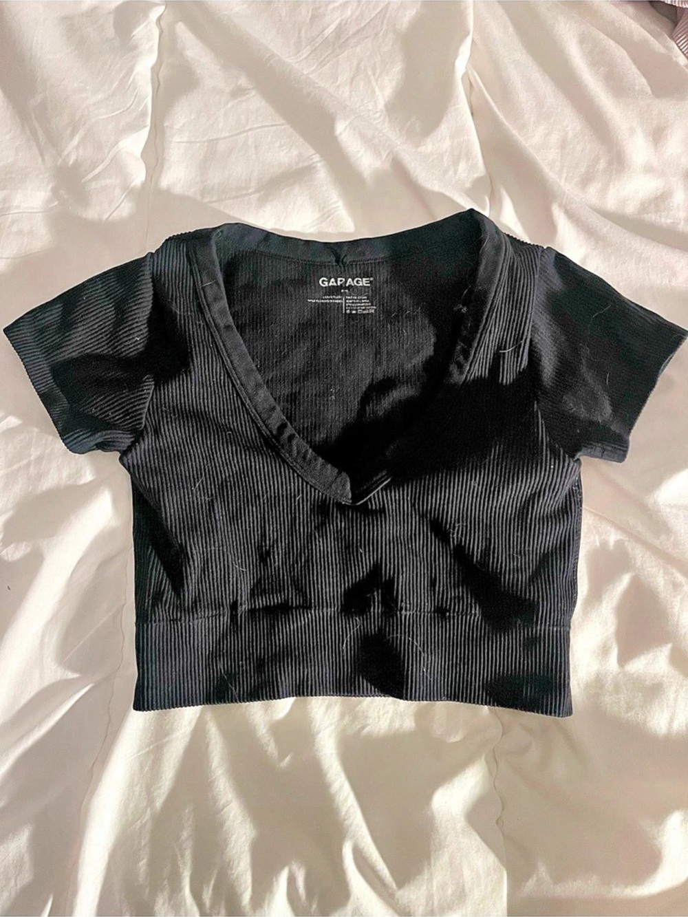GARAGE Seamless Ribbed V-Neck Short Sleeve Crop Top Black Crop Top